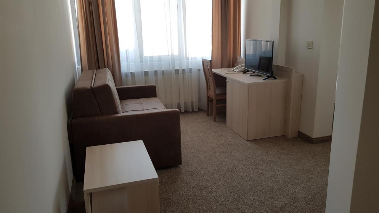 Sps Hotel Plovdiv Esterno foto