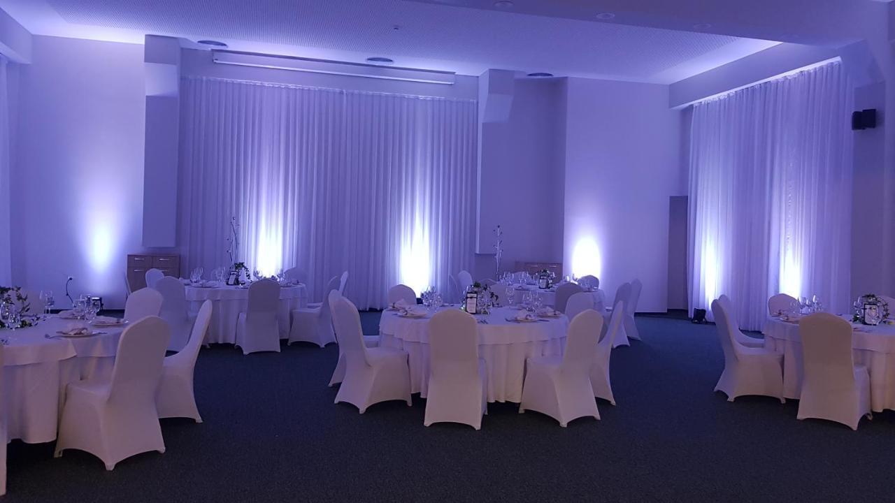 Sps Hotel Plovdiv Esterno foto