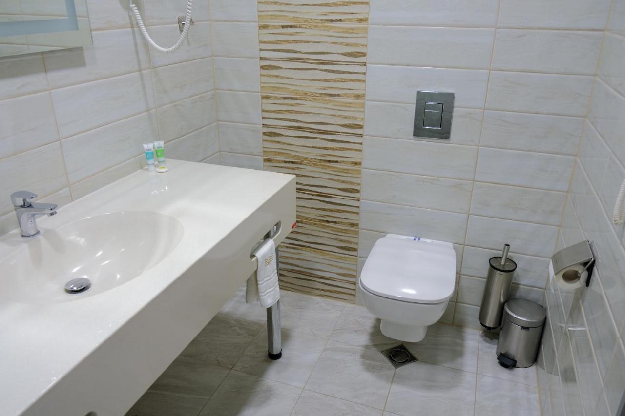 Sps Hotel Plovdiv Esterno foto