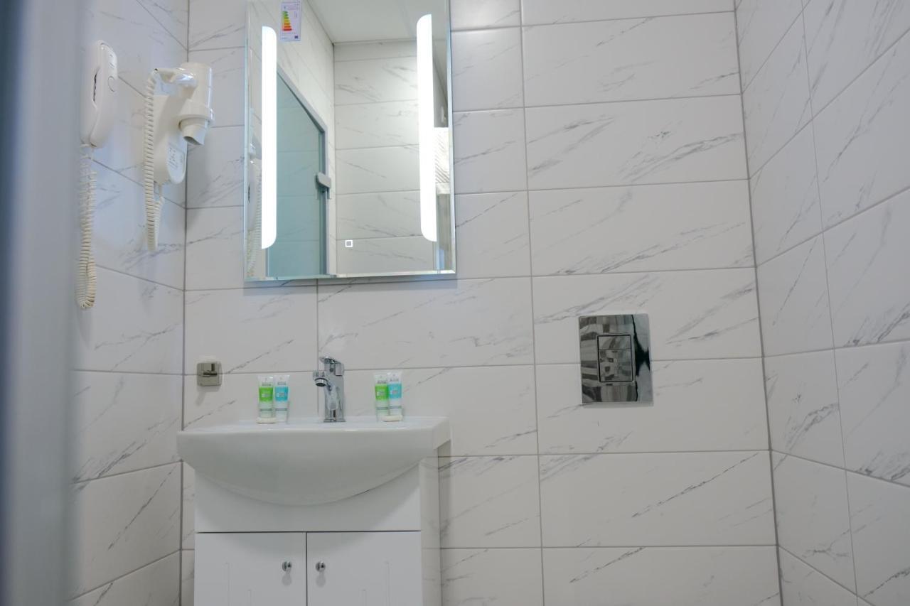 Sps Hotel Plovdiv Esterno foto