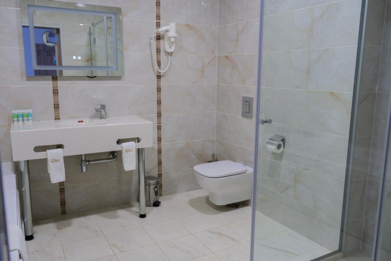 Sps Hotel Plovdiv Esterno foto