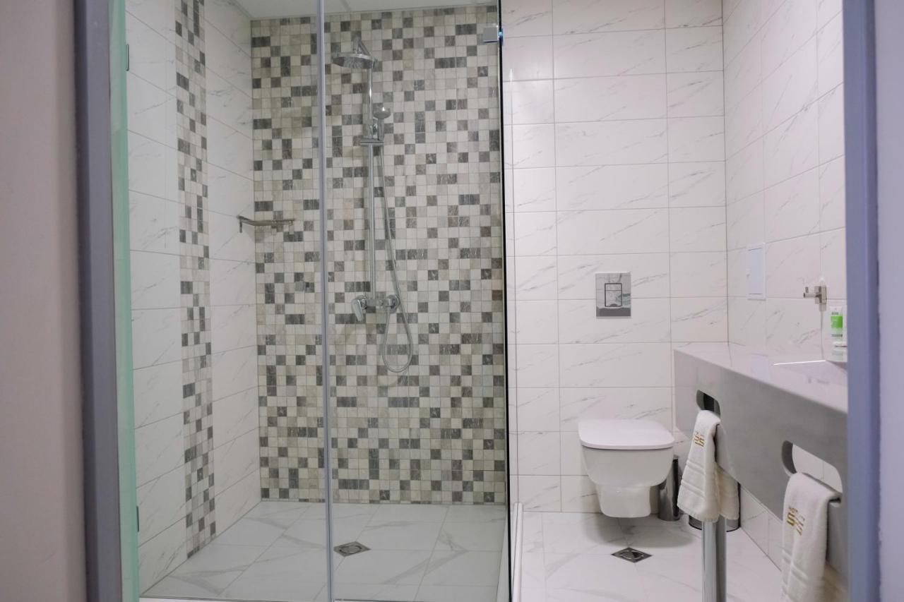 Sps Hotel Plovdiv Esterno foto